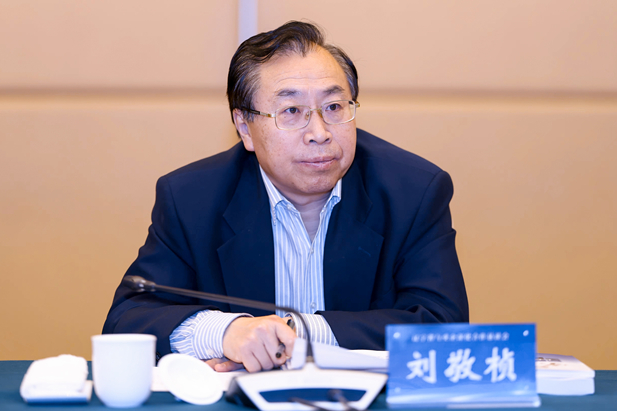 2024年3月2日，以“新興產(chǎn)業(yè)補(bǔ)短板 拓展賽道共煥新”為主題的遼寧省與央企深化合作懇談會(huì)在京召開。遼寧省委書記、省人大常委會(huì)主任郝鵬主持會(huì)議并講話。遼寧省委副書記、省長李樂成出席會(huì)議并講話。國藥集團(tuán)黨委書記、董事長劉敬楨應(yīng)邀參會(huì)并發(fā)言。2.jpg