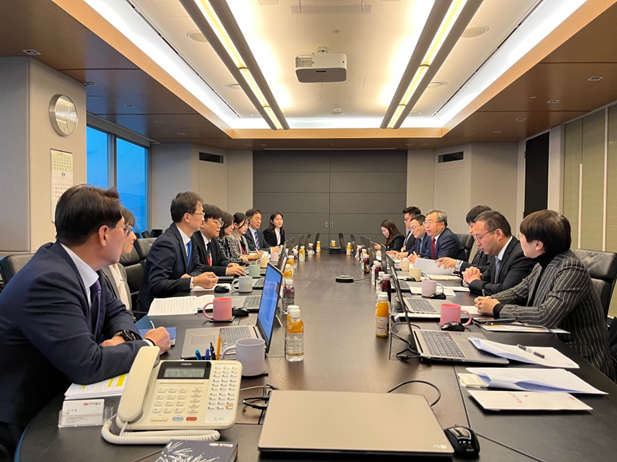 2023年12月19日至21日，劉敬楨一行與韓美藥品社長林珠賢、CEO樸宰賢等進行座談交流.jpg